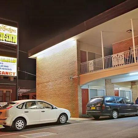 Country Lodge Motor Inn