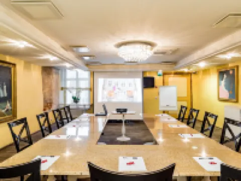 メリトン オールド タウン ガーデン ホテル タリンのホテル