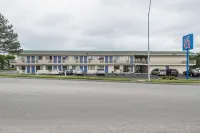 Motel 6 Kansas City, MO - Airport Hotels in Sioux Township