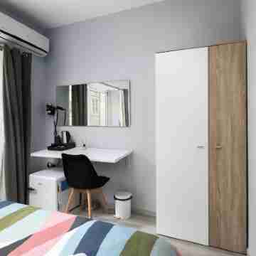 Modern Ensuite Rooms Near Balluta Bay Rooms