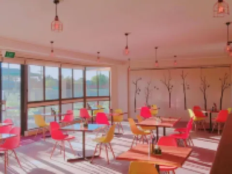 メニンヤ パームス モアマ モアマのホテル