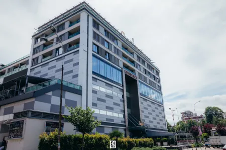 Capitol Suites Отели в г. Петровец