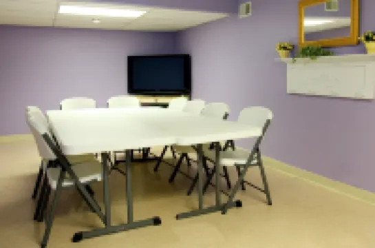 ซูเปอร์ 8 โดย ไวแฮม แบรนสัน/เอนดี วิลเลียมส์ เธียเตอร์