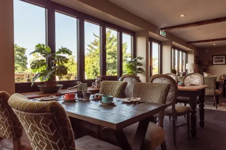 The King William IV - the Coaching Inn Group Отели рядом с достопримечательностью «Сандрингем Эстейт»