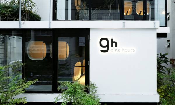 9h nine hours Akasaka