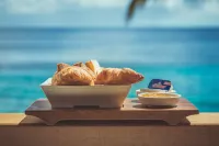 CaranaBeach Hotels in Glacis