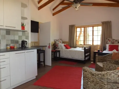 Tatenda Guest House - Airport Shuttle