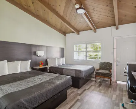 Discovery Inn Monterey Bay Hotels in Seaside