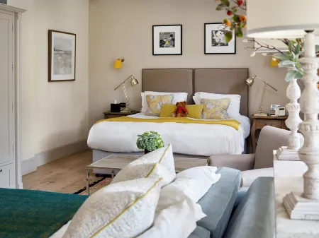 The Montagu Arms Отели в г. Брокенхерст