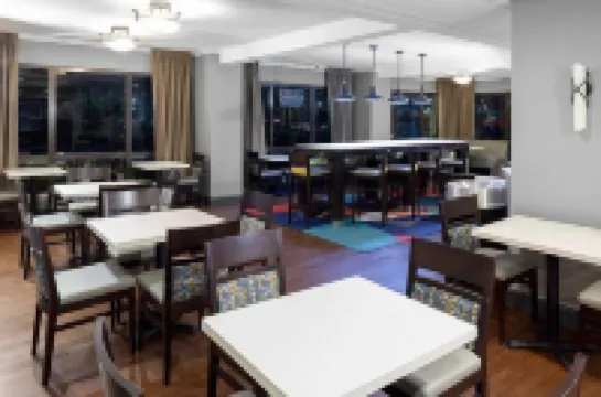 Holiday Inn Express NEWARK AIRPORT – ELIZABETH by IHG Hoteles en Elizabeth