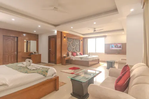 Hotel Raj Mandir Hotels in Харідвар