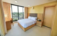 K Hotels Entebbe - Balkoner