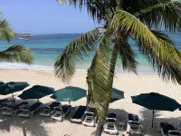 Azure Hotel and Art Studio - Beach