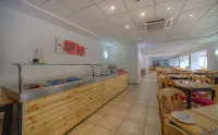 Primera Hotel - breakfast