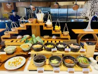 Wyndham Grand KN Paradise Cam Ranh - breakfast