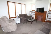 Charming 3-bedroom house with WiFi and AC in Athens