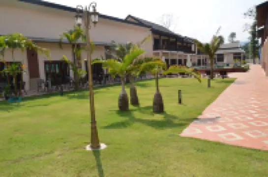 SAKSIRI RIVER SIDE BOUTIQUE HOTEL Hotels in 