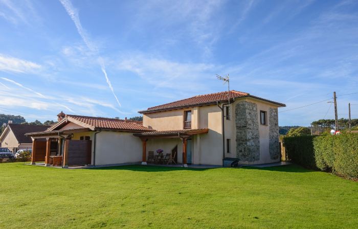 Casona de Llanorrozo Apartamentos Rurales