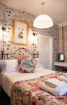 Laburnum Guest House at Bistro En Glaze Hotels in Heddon-on-the-Wall