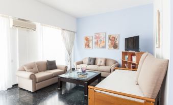Spacious New Apt w View in Agia Varvara - Housity