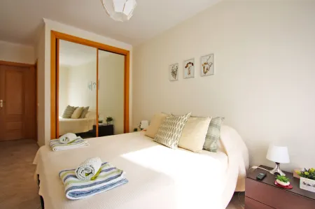 Oliveira in Tavira With 1 Bedrooms and 1 Bathrooms