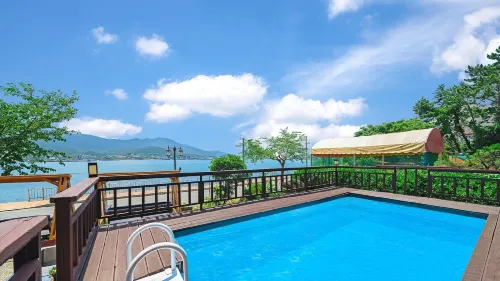 Tongyeong Hwanggeumbada Pension - Beach