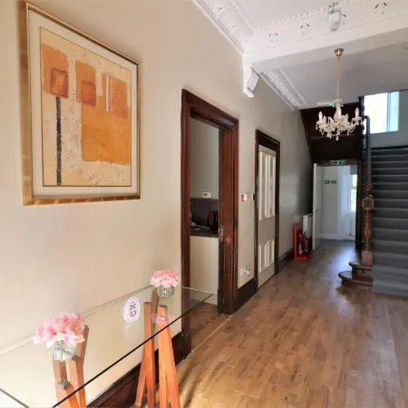 Signature - Linden House Flat 1 Отели в г. Эйрдри