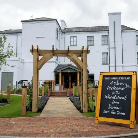 Wheatsheaf Hotel by Chef & Brewer Collection Отели рядом с достопримечательностью «Большой Виндзорский парк»