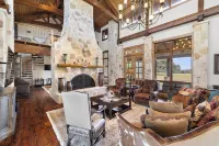 Private Ranch - Pool, Ping Pong, Yoga, Weddings, Games