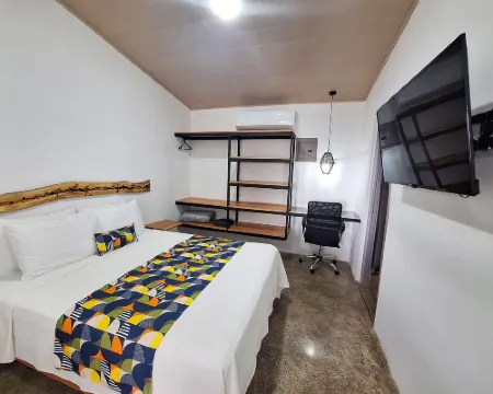 Nomad Living CR Hotels in Tarcoles