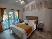 Cozy Margate Retreat family home with 2 Bedrooms Hotels in Port Shepstone