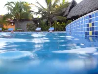 Mnarani Beach Cottages - piscina