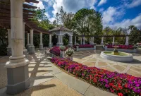 Game Night Ready Lakeland Stay Near Colleges Hotels in Crystal Lake