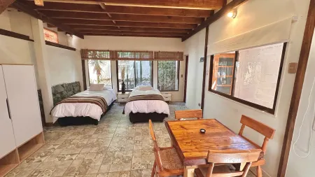 Hostal RustiKo Experiencias Отели в г. Викунья