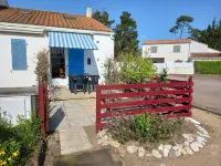 Atlantique 165 Hotels near Rade d'Amour