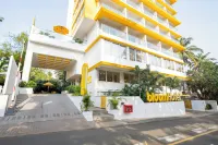 Bloom Hotel - Dona Paula Hotels in Panaji