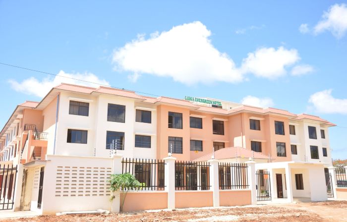 Luwa Evergreen Hotel