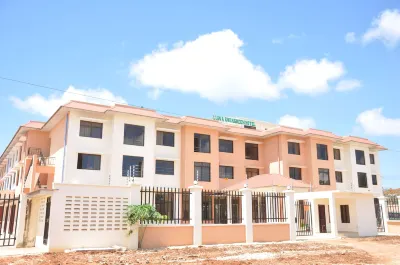 Luwa Evergreen Hotel Hotel di 