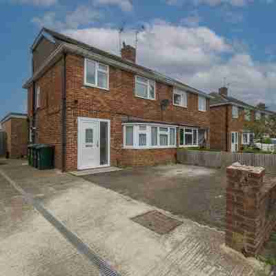 Stylish 4-Bedroom, 2-Bathroom Home in Brightside Avenue Hotel Exterior