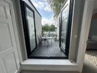 Urban Oasis - from 140 Per Night Hotels in der Nähe von PHI Home and Garden