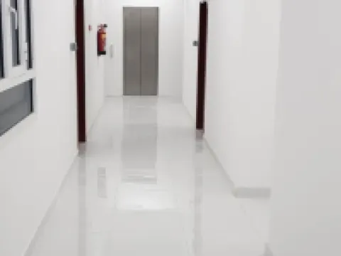 أجنحة الدقم فنادق في الدقم