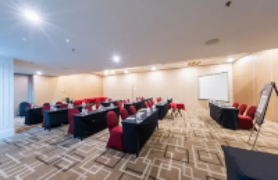 巴里巴班伽特拉大酒店