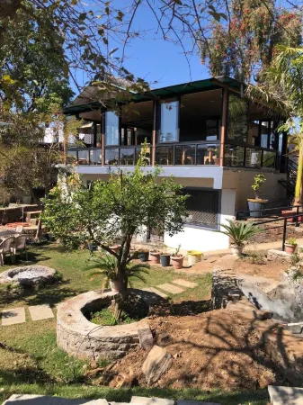 Forest Eco Lodge Отели рядом с достопримечательностью «Пандав Бгаван Комплекс»