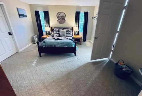 Charming 2-bedroom house by the lake in Dover TN