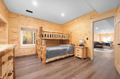 Luxurious Forest Getaway at Historic Baughman Park New Log Cabin 2 Hotels near Flint Ridge Vineyard & Winery