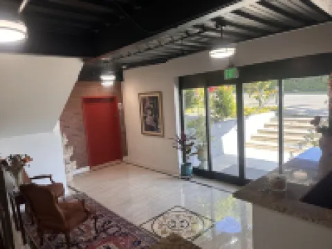 Lakeview Hotel Hotels in Kirkland