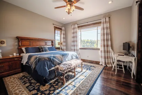 Little Topsey Modern Mountain Cabin  - Custom Home - Hot Tub - Mountain Views