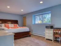 Mountain retreat in heart of the Catskills Hotels in Cairo