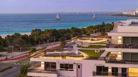 O Condominium Beachfront Residences, by Bocobay Aruba