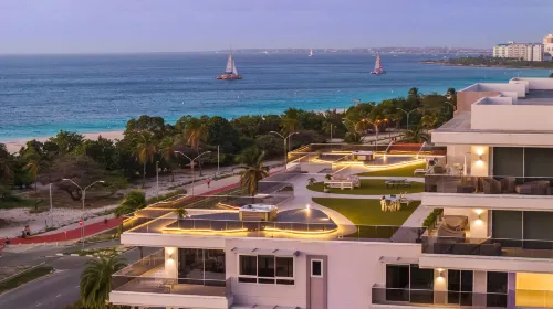 O Condominium Beachfront Residences, by Bocobay Aruba - Beach